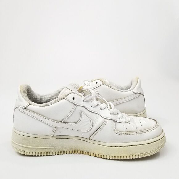 NIKE AIR FORCE 1 "AF1" LOW '07 Triple White  Sneakers. Size 7Y Women's Size 8.5 - Picture 5 of 10